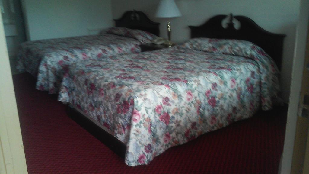 Midtown Motel Ньюпорт-Ньюс Номер фото